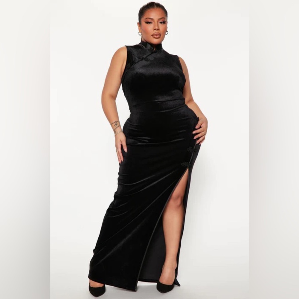 Fashion Nova Totally Chic Velvet Maxi Dress